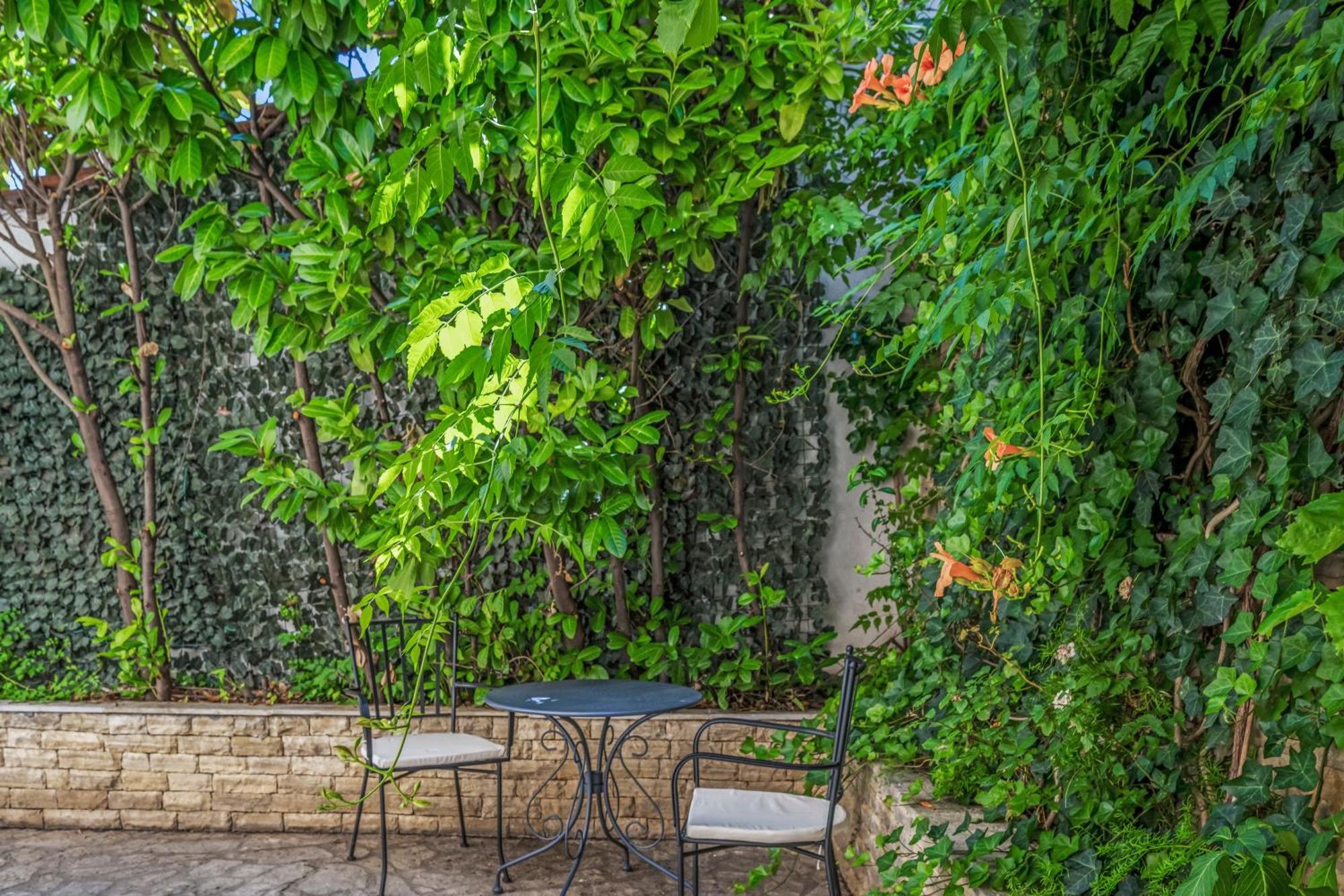 Boutique Anna Varos